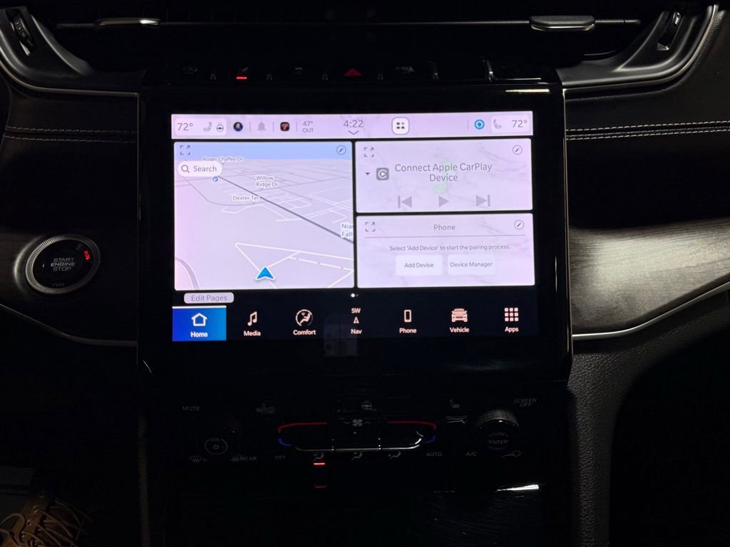 Used 2023 Jeep Grand Cherokee L Limited w/ Black Appearance Package image 24