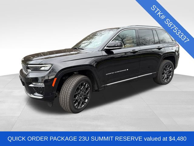 New 2025 Jeep Grand Cherokee Summit AWD/4WD image 3