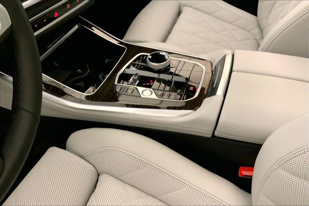 Used 2026 BMW X5 xDrive40i image 22