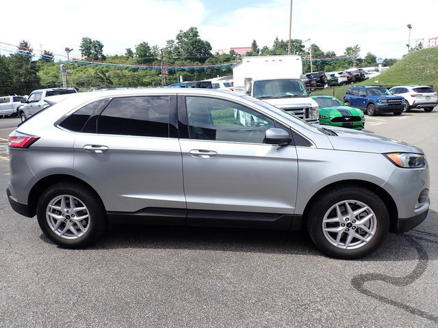 Certified 2023 Ford Edge SEL w/ Convenience Package AWD/4WD image 9