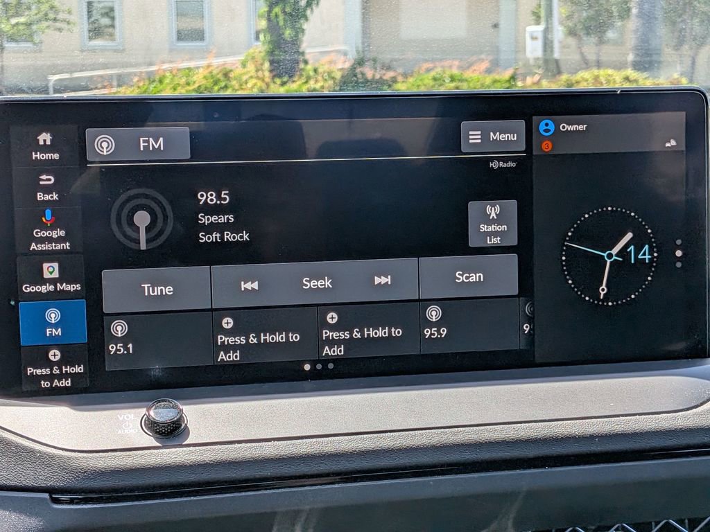 Used 2023 Honda Accord Touring image 12