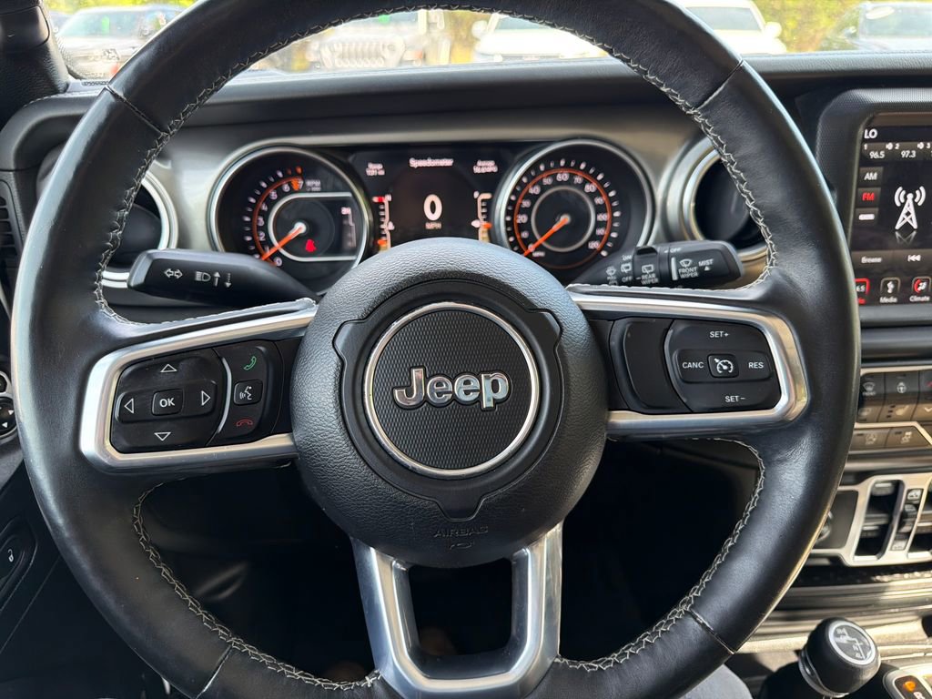Used 2018 Jeep Wrangler Unlimited Sahara AWD/4WD image 36
