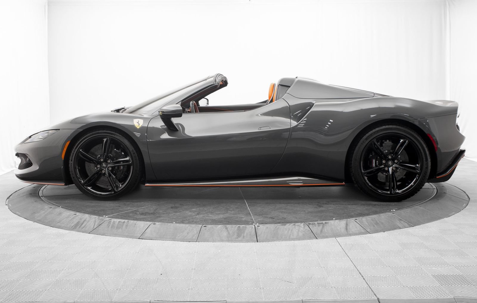 Used 2026 Ferrari 296 GTS RWD image 4