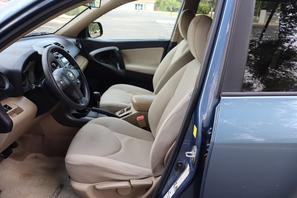 Used 2011 Toyota RAV4 4WD w/ Upgrade Value Pkg image 20