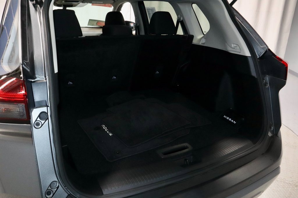 Certified 2023 Nissan Rogue S image 13