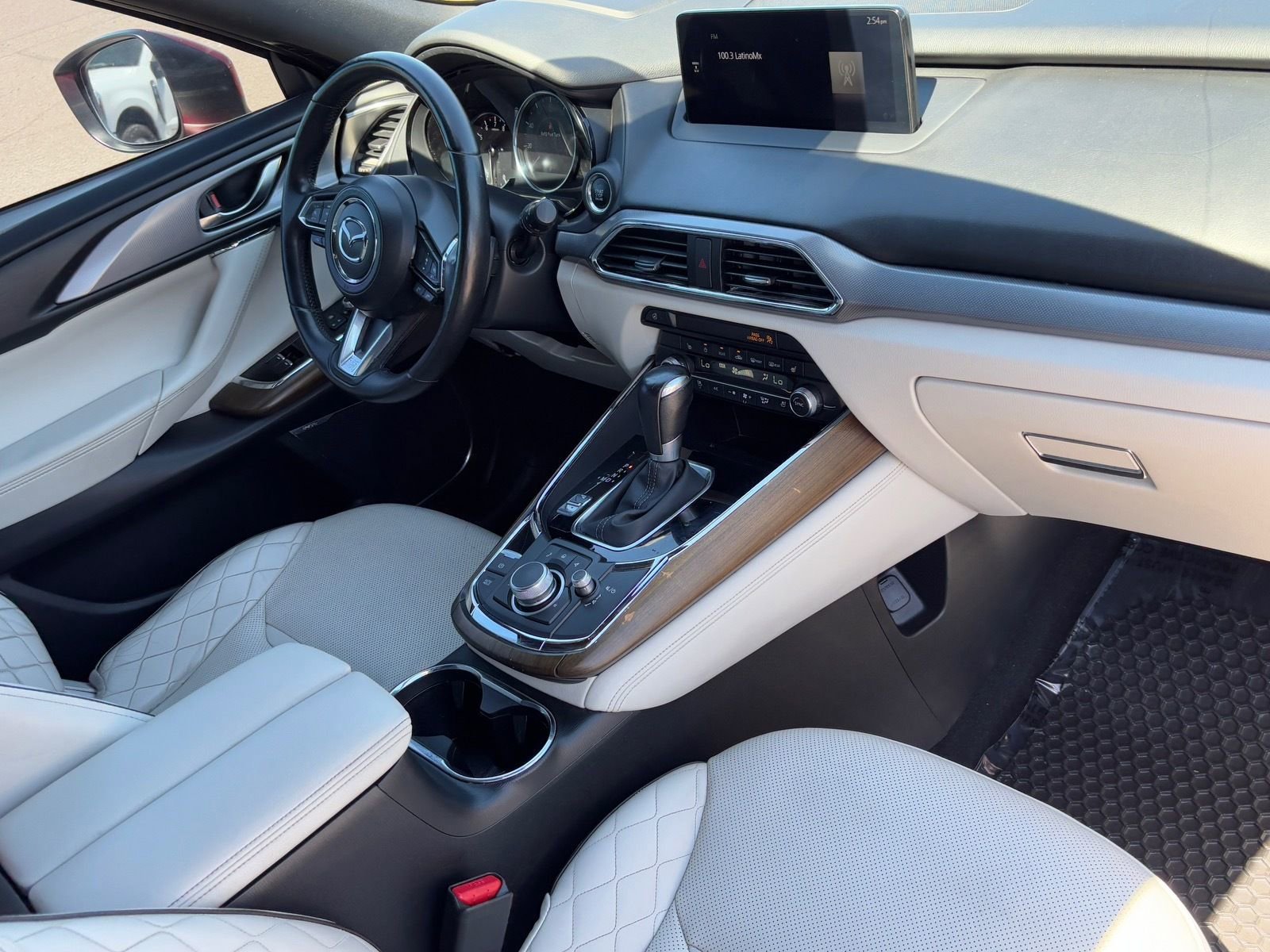 Used 2021 MAZDA CX-9 Signature image 9