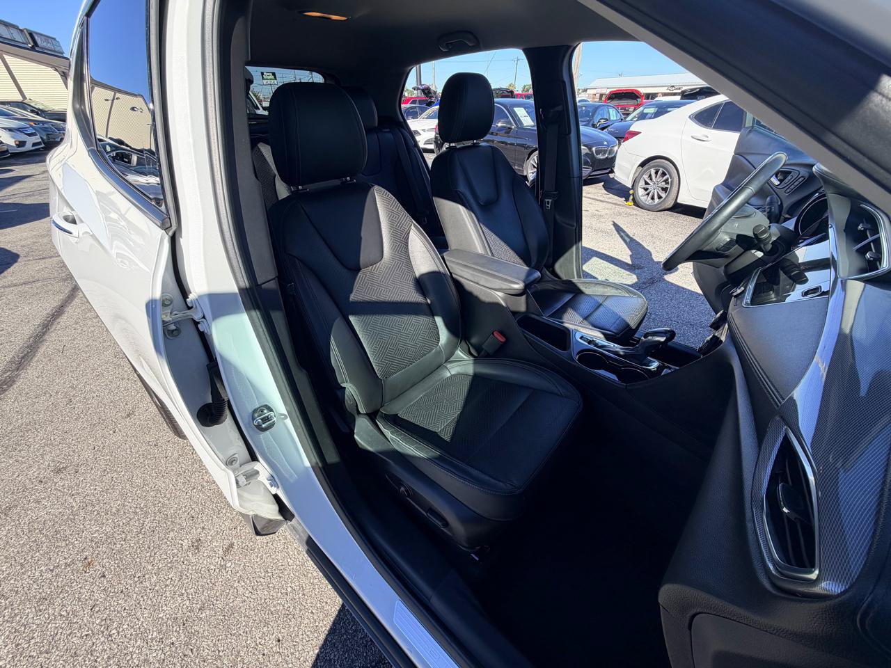 Used 2021 Buick Encore GX Essence FWD image 14