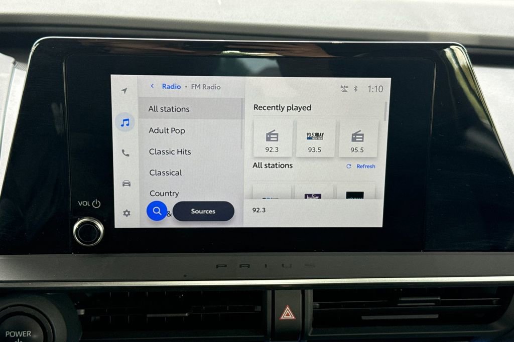 Used 2025 Toyota Prius XLE FWD image 26