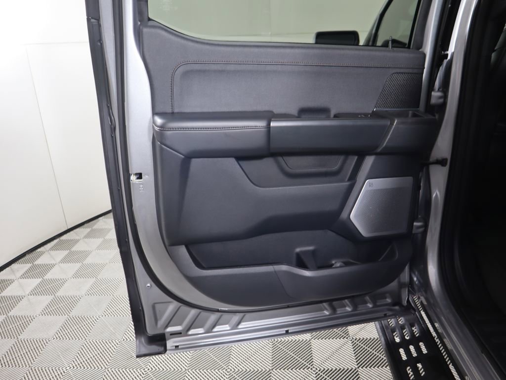 Used 2023 Ford F150 Raptor w/ Raptor Carbon Fiber Package image 27