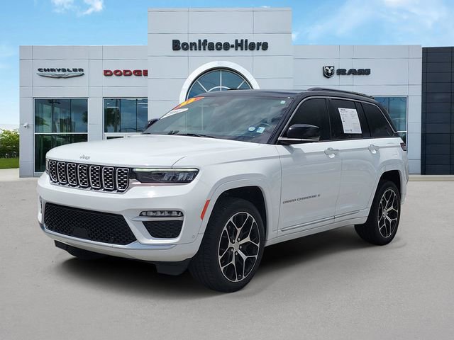 Used 2024 Jeep Grand Cherokee Summit AWD/4WD image 3