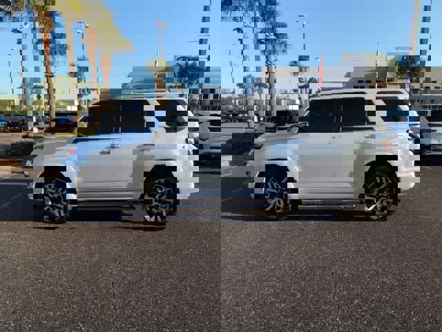 Used 2024 Toyota 4Runner Limited image 4