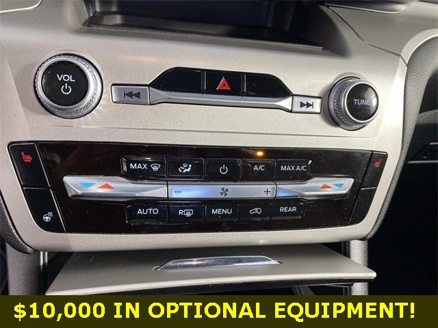 Used 2022 Ford Explorer XLT w/ Equipment Group 202A image 26