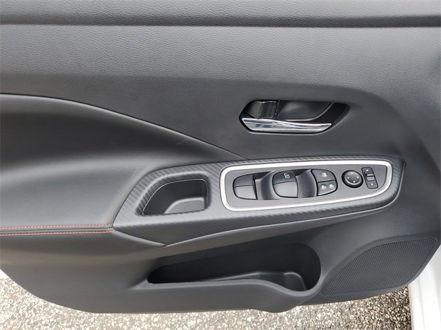 New 2025 Nissan Versa SR w/ Trunk Package image 17