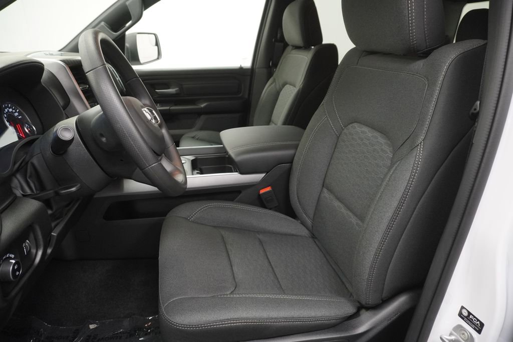 New 2026 RAM 1500 Express AWD/4WD image 15