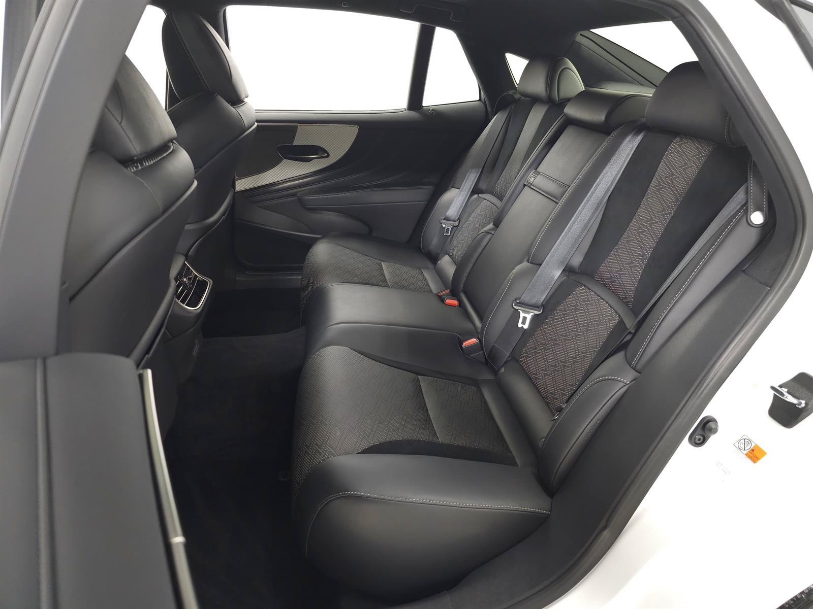Certified 2024 Lexus LS 500 F Sport AWD/4WD image 33