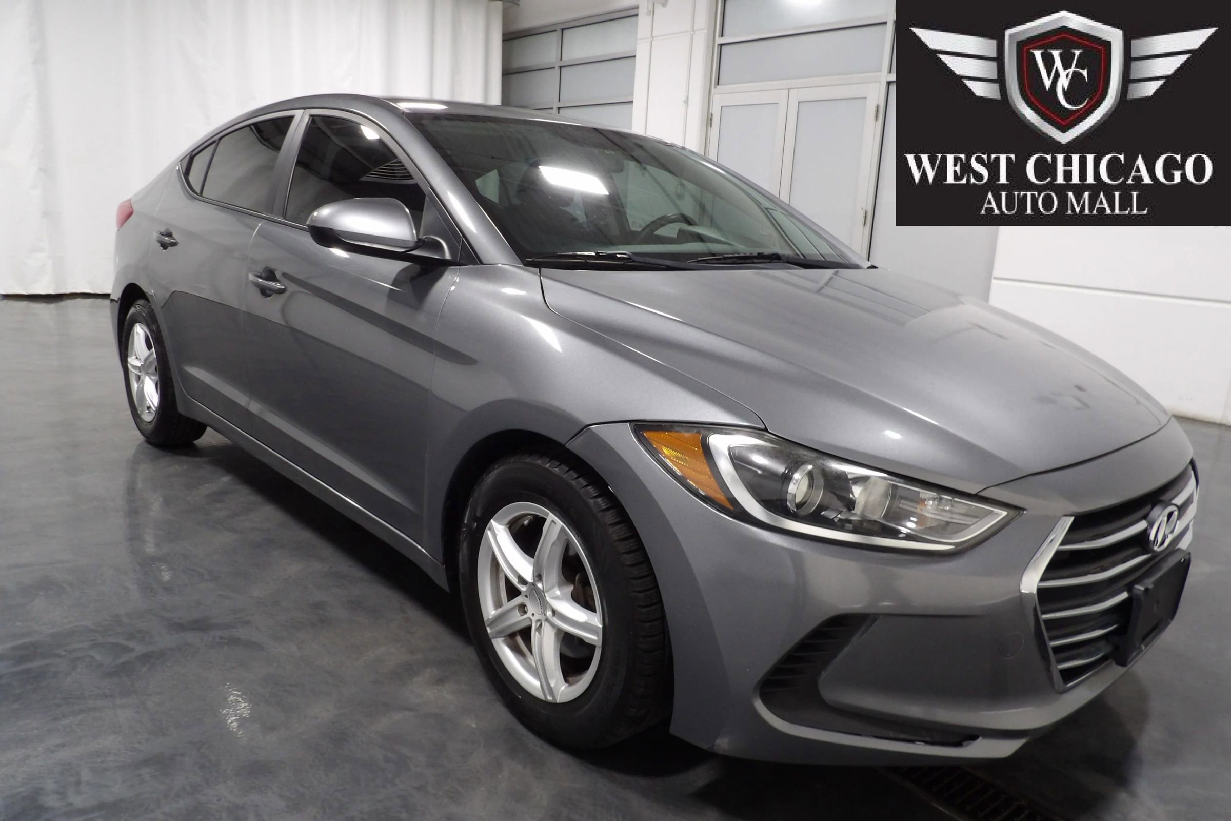 Used 2017 Hyundai Elantra SE image 1