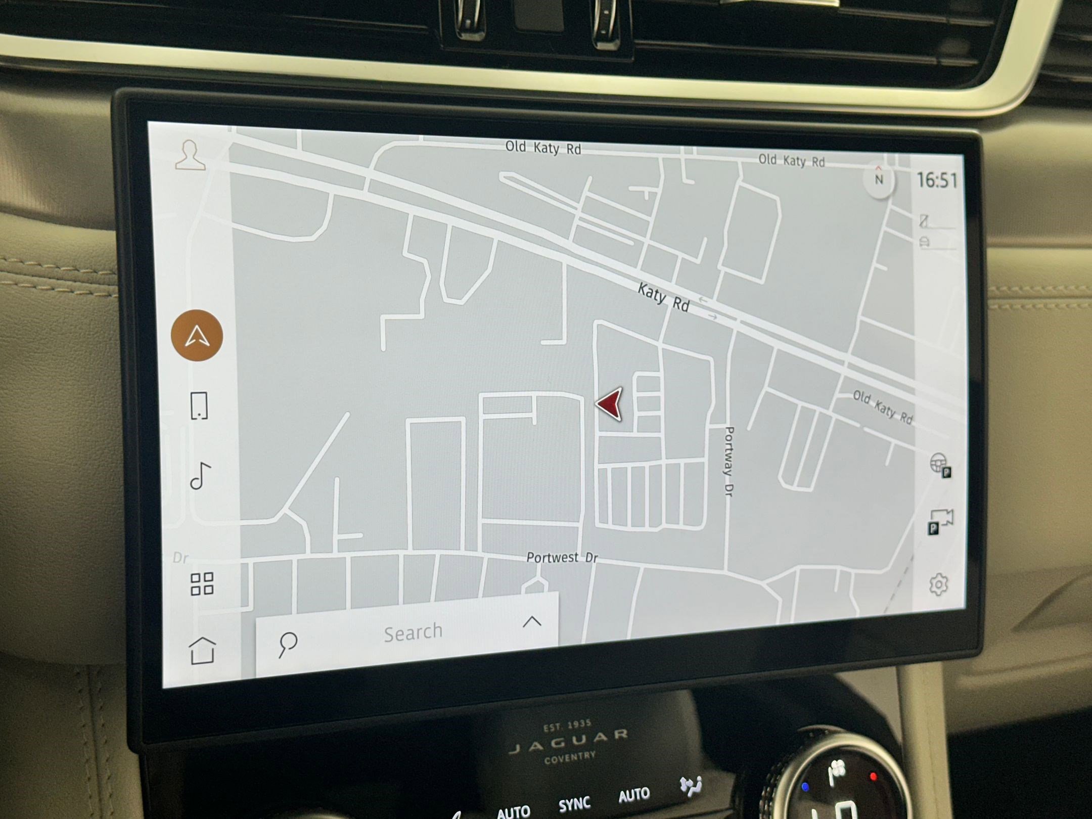 New 2026 Jaguar F-PACE R-Dynamic S image 25