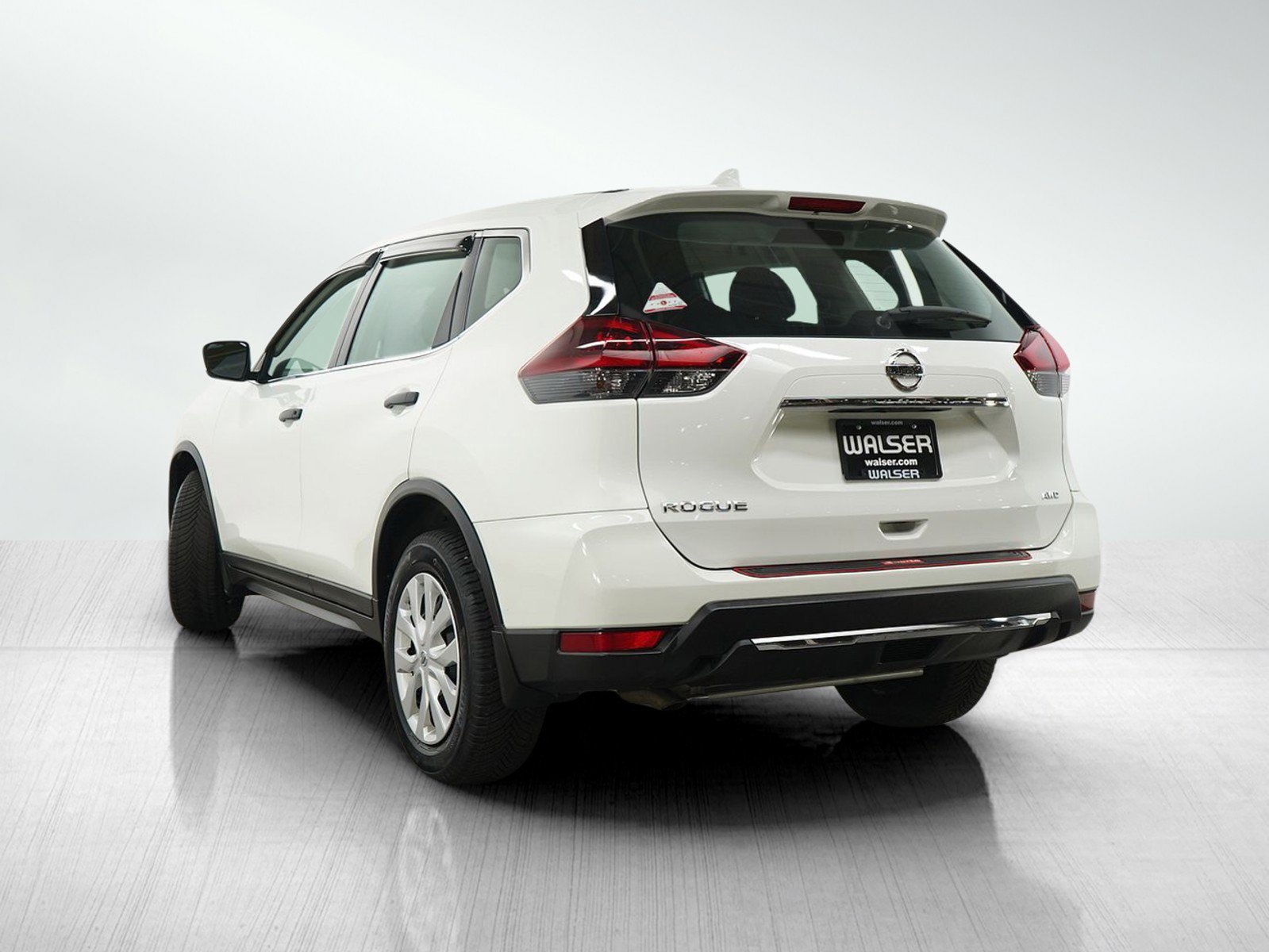 Used 2019 Nissan Rogue S AWD/4WD image 6