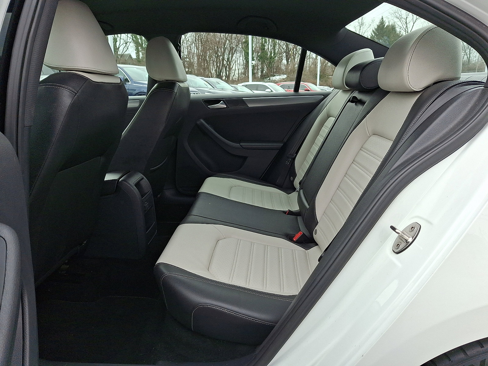 Used 2016 Volkswagen Jetta Sport w/ Lighting Package image 10