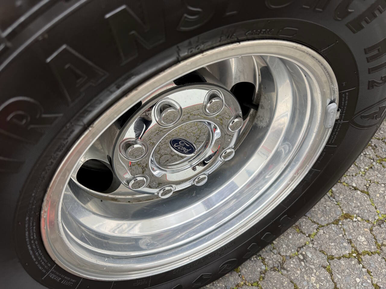 Used 2017 Ford F350 Lariat w/ Lariat Value Package image 9