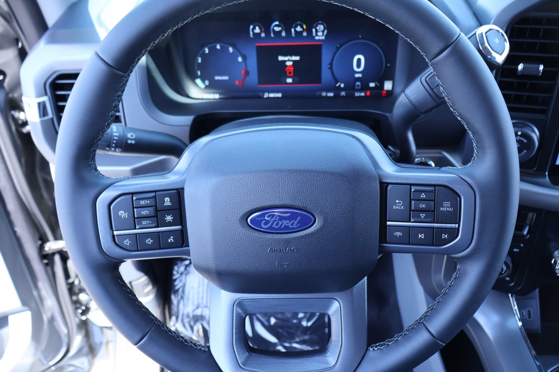 New 2026 Ford F150 XLT w/ Equipment Group 302A MID AWD/4WD image 3