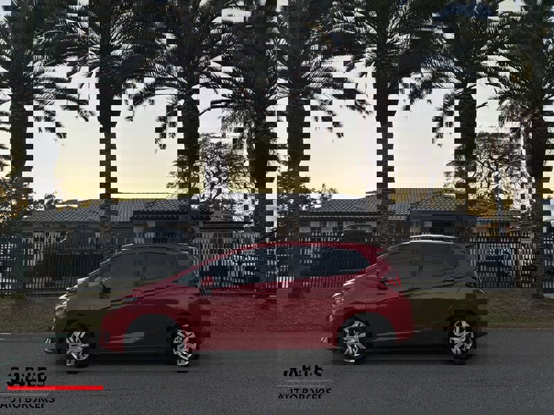 Used 2016 Honda Fit LX image 4