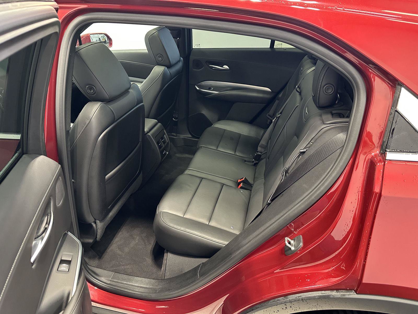 Used 2019 Cadillac XT4 Premium Luxury w/ Cold Weather Package AWD/4WD image 29