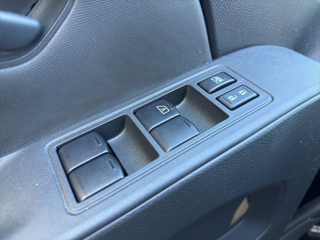 Used 2024 Nissan Frontier S w/ Tow Package image 11