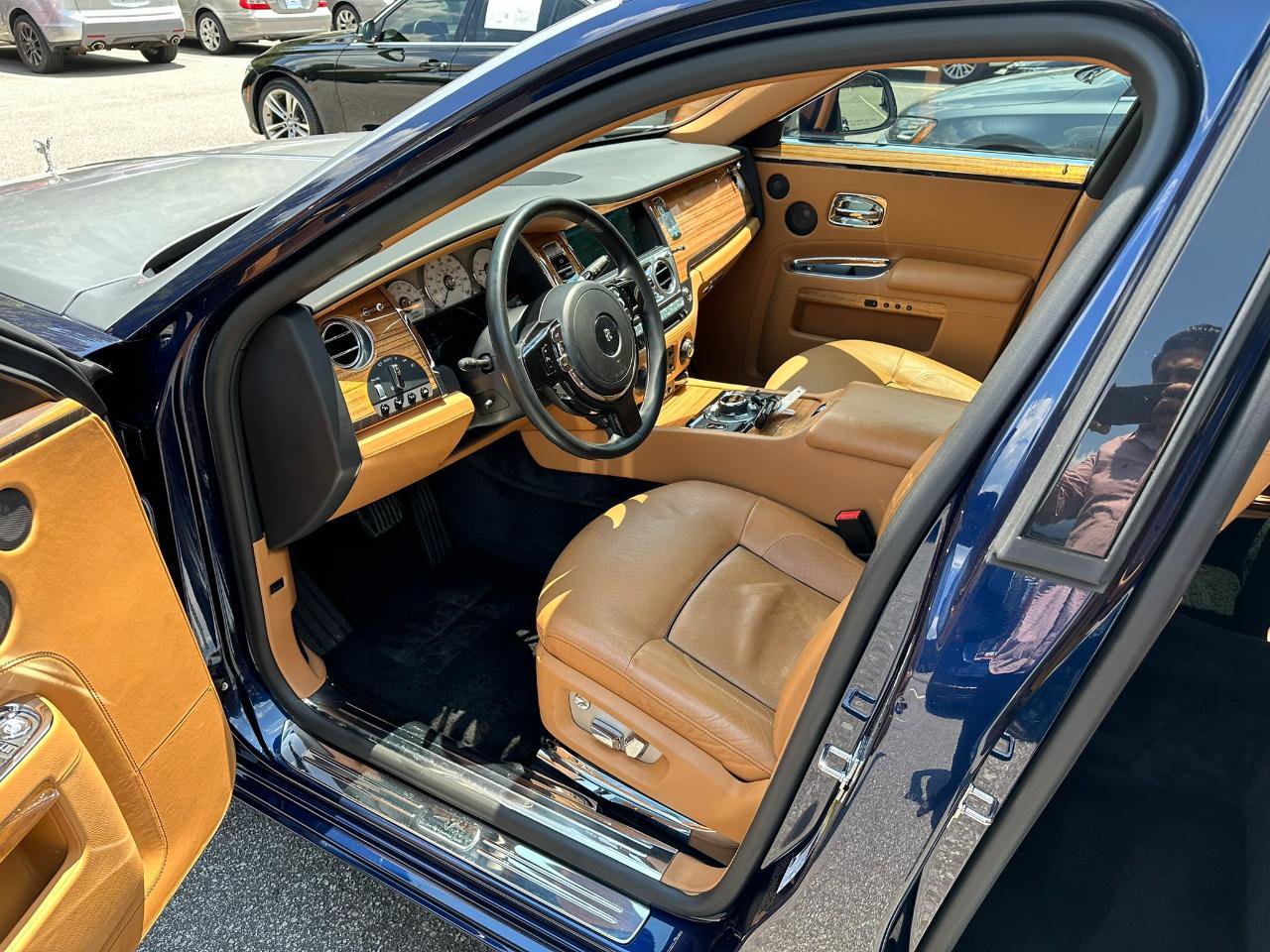 Used 2014 Rolls-Royce Ghost RWD image 8