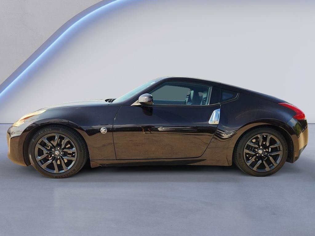 Used 2016 Nissan 370Z Touring RWD image 5