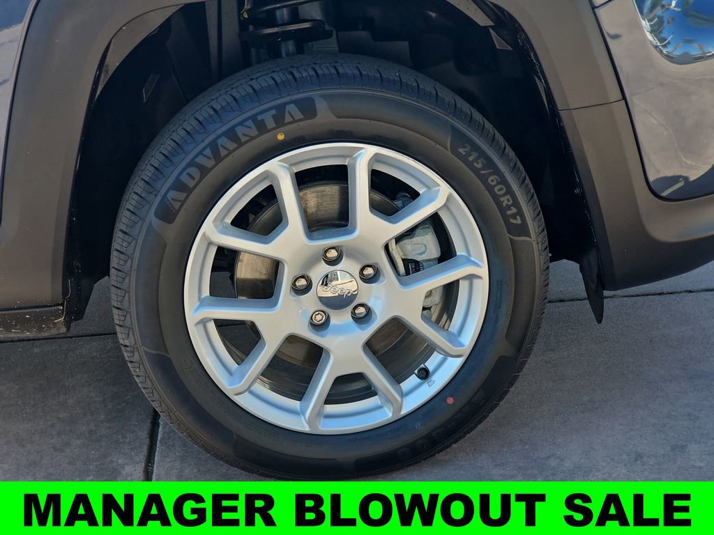Used 2021 Jeep Renegade Sport w/ Sport Appearance Group AWD/4WD image 37