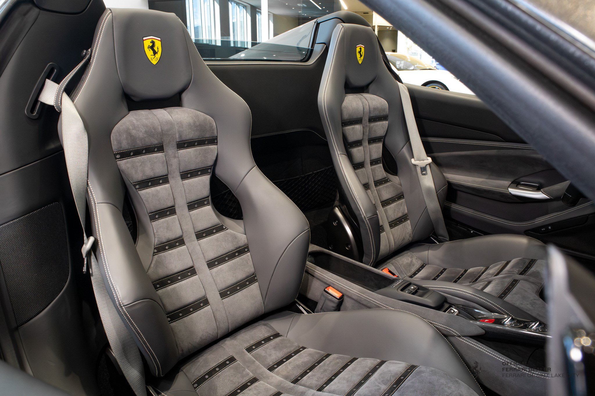 Used 2022 Ferrari F8 Tributo RWD image 20