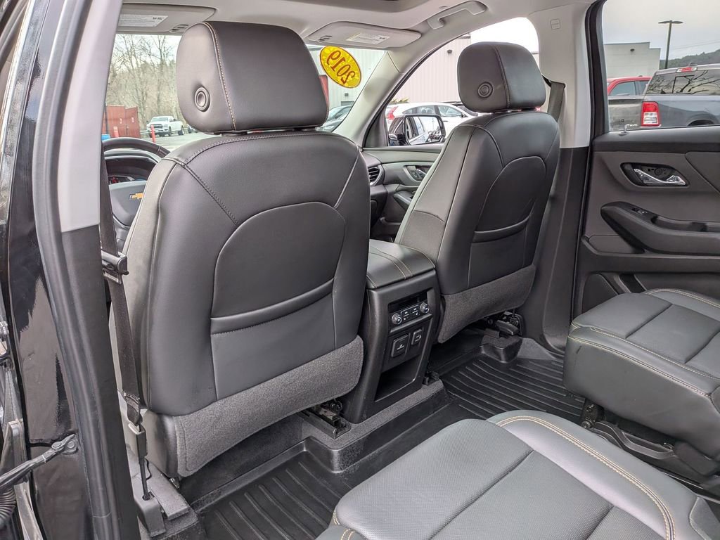 Used 2019 Chevrolet Traverse Premier AWD/4WD image 17
