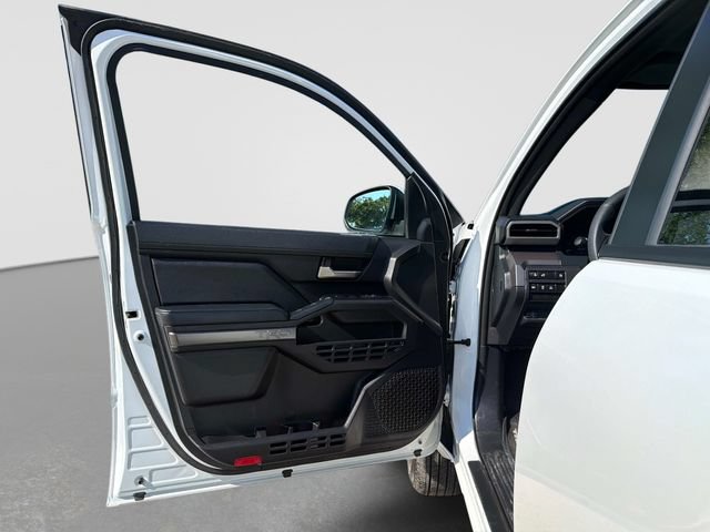 Used 2025 Toyota Tacoma TRD Sport AWD/4WD image 17