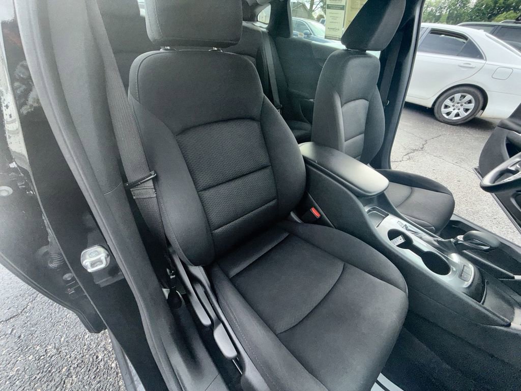 Used 2024 Chevrolet Malibu LS FWD image 25