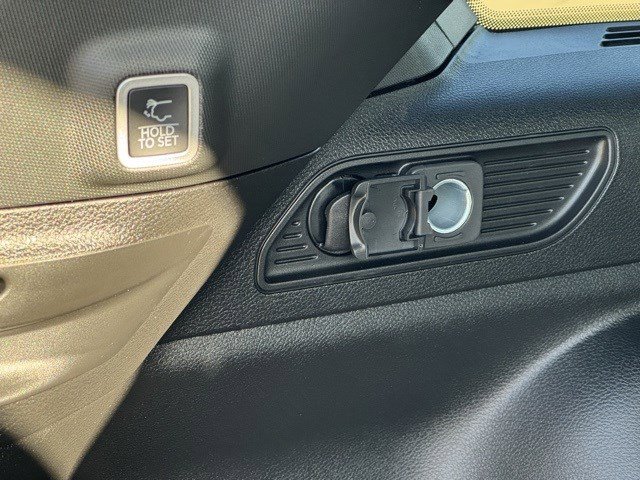 New 2025 Jeep Grand Cherokee Limited image 32