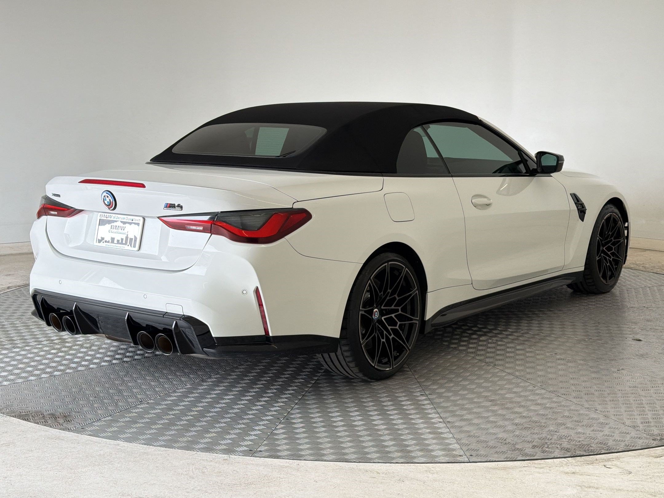 Used 2023 BMW M4 xDrive Competition w/ Executive Package AWD/4WD image 9