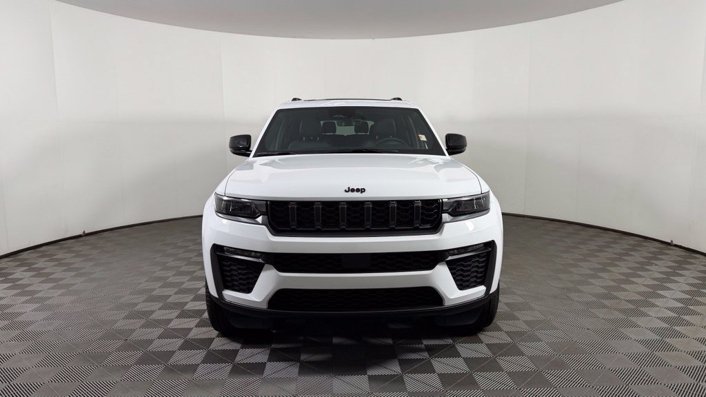 New 2027 Jeep Grand Cherokee L Limited AWD/4WD image 2