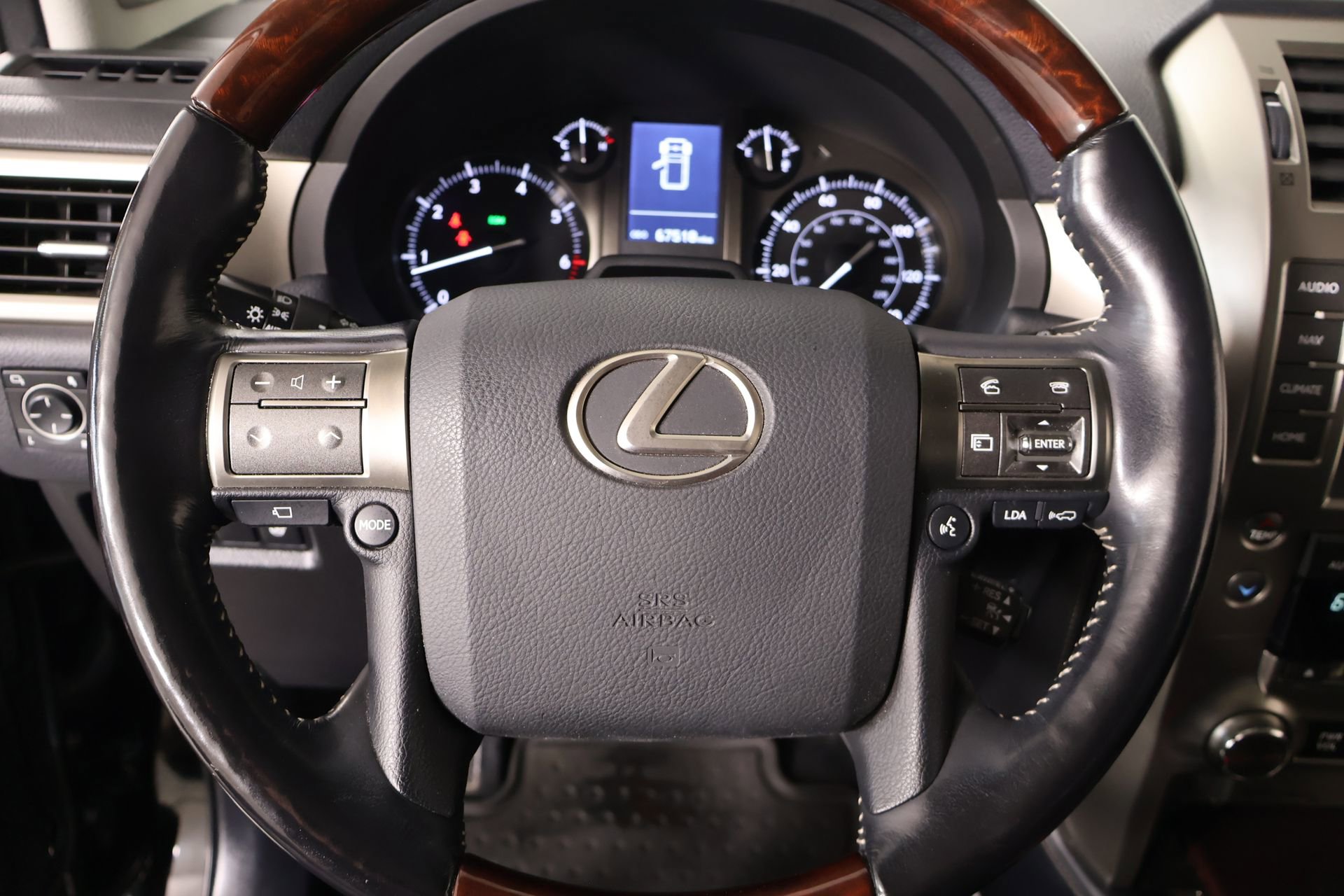 Used 2015 Lexus GX 460 Luxury AWD/4WD image 3