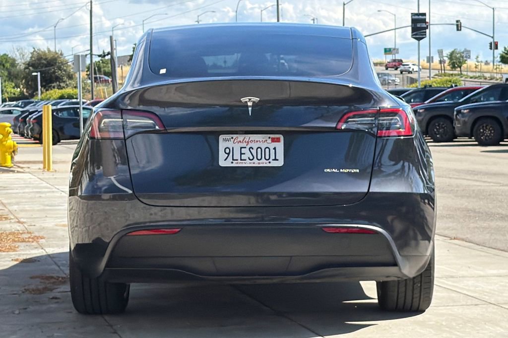 Used 2024 Tesla Model Y Long Range image 5