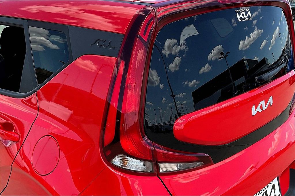 Certified 2022 Kia Soul LX w/ Technology Package image 29