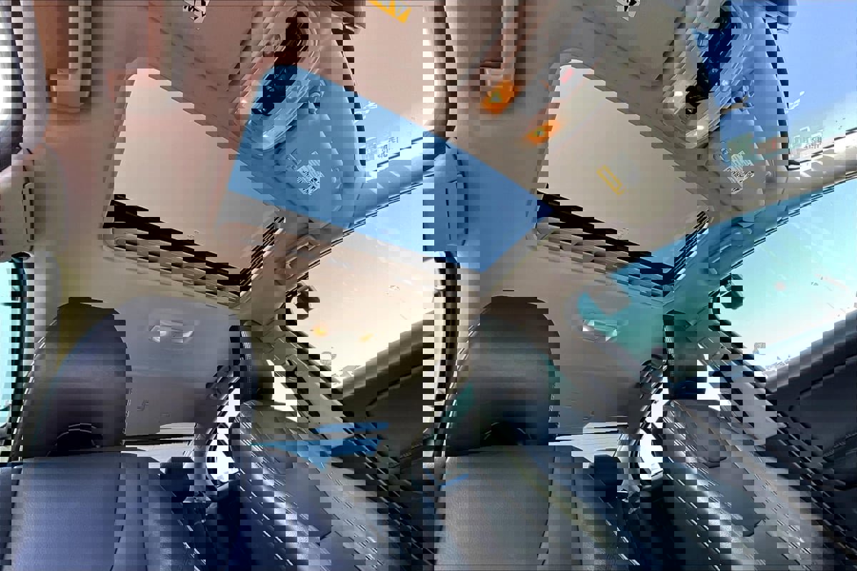 Used 2018 Volvo S60 T5 Inscription image 22