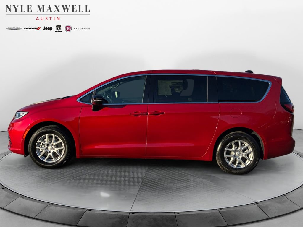 New 2026 Chrysler Pacifica Select FWD image 13