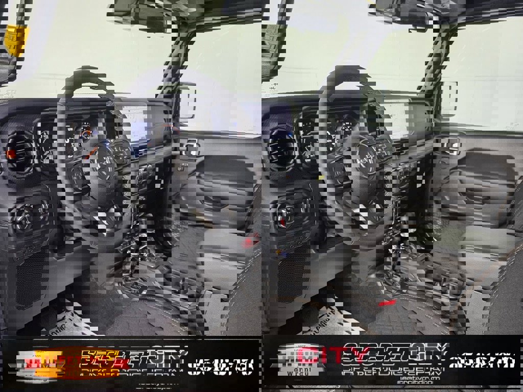 New 2025 Jeep Gladiator Mojave image 11