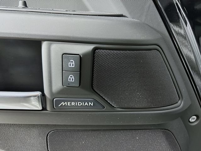 Used 2026 Land Rover Defender 110 S AWD/4WD image 20