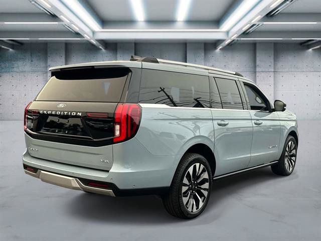 Used 2025 Ford Expedition Max Platinum w/ Driver's Package AWD/4WD image 4