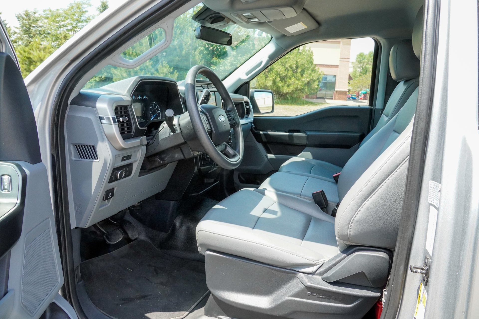 Used 2022 Ford F150 XL w/ Equipment Group 101A High RWD image 9