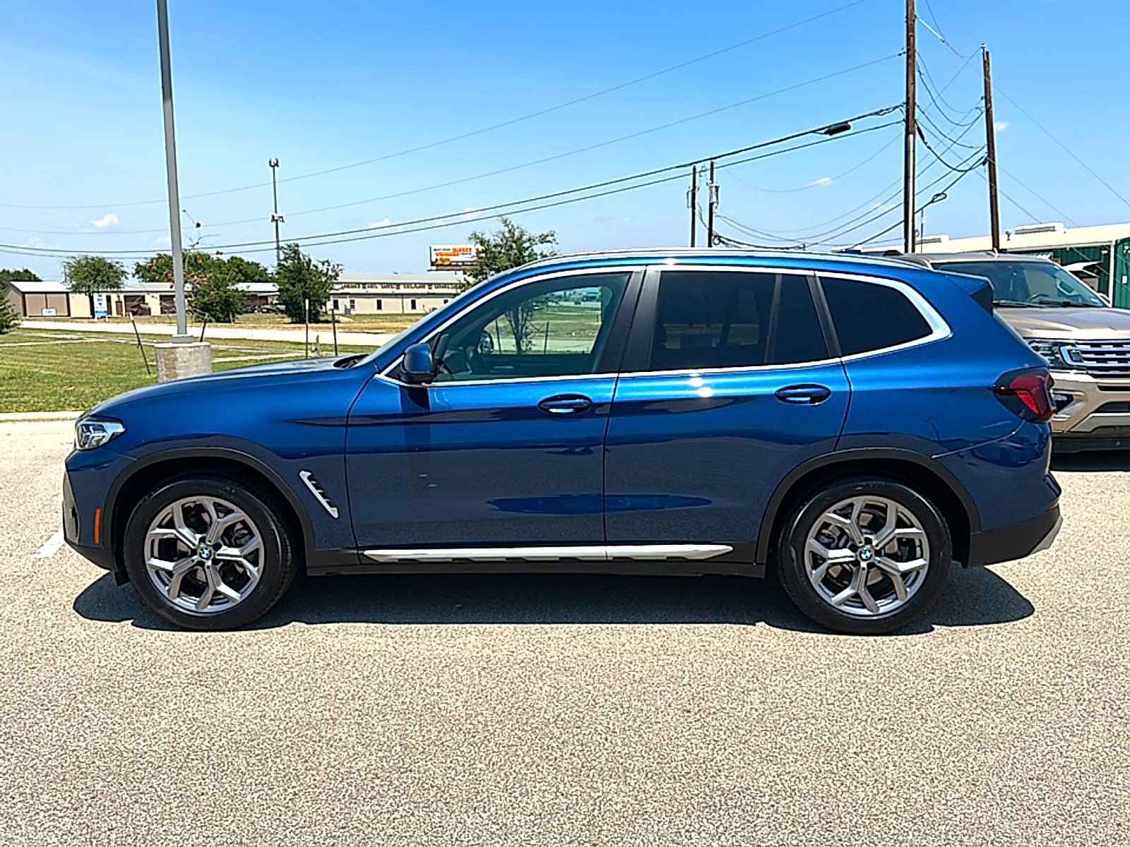 Used 2024 BMW X3 sDrive30i w/ Premium Package RWD image 5