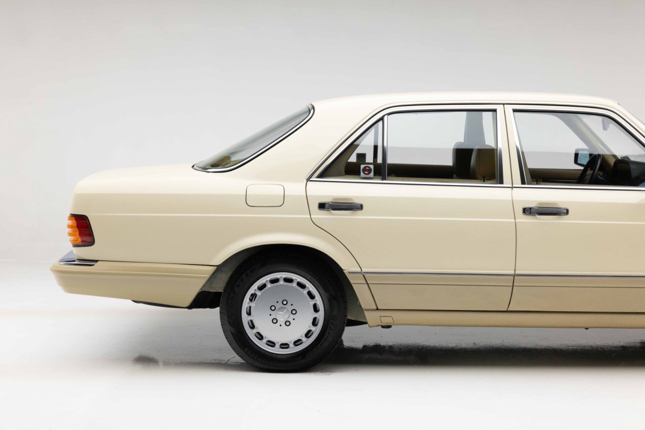 Used 1991 Mercedes-Benz 350 SD image 21