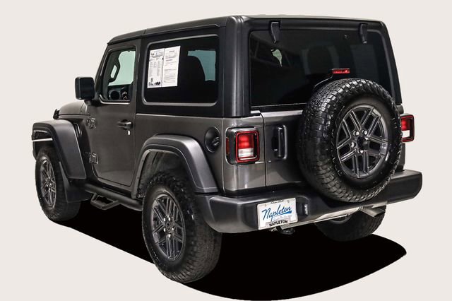 Used 2024 Jeep Wrangler Sport S image 6